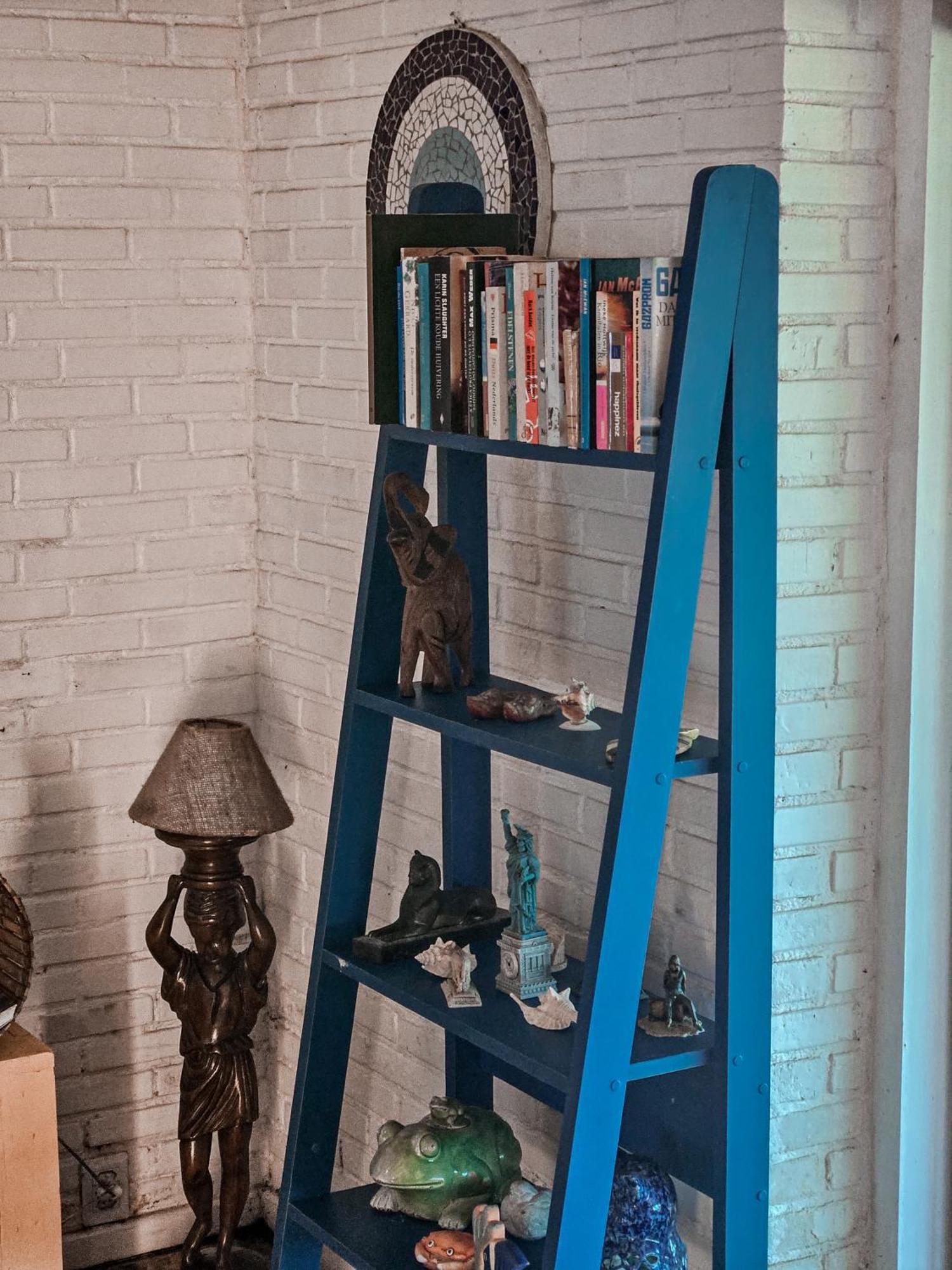 Bliss Hotéis Bella Vista Búzios Extérieur photo A blue ladder shelf
